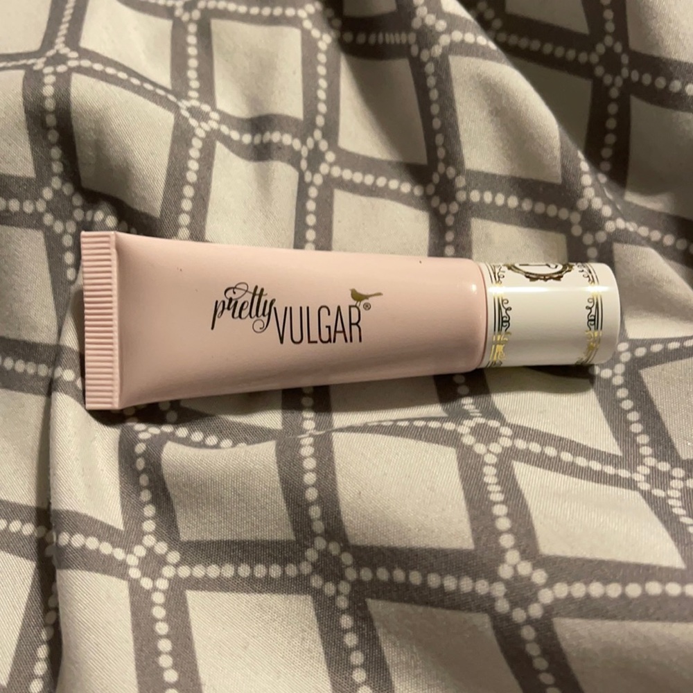 Pretty Vulgar Eyeshadow Primer